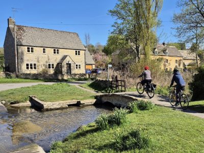 oxfordshire cotswolds bike holiday