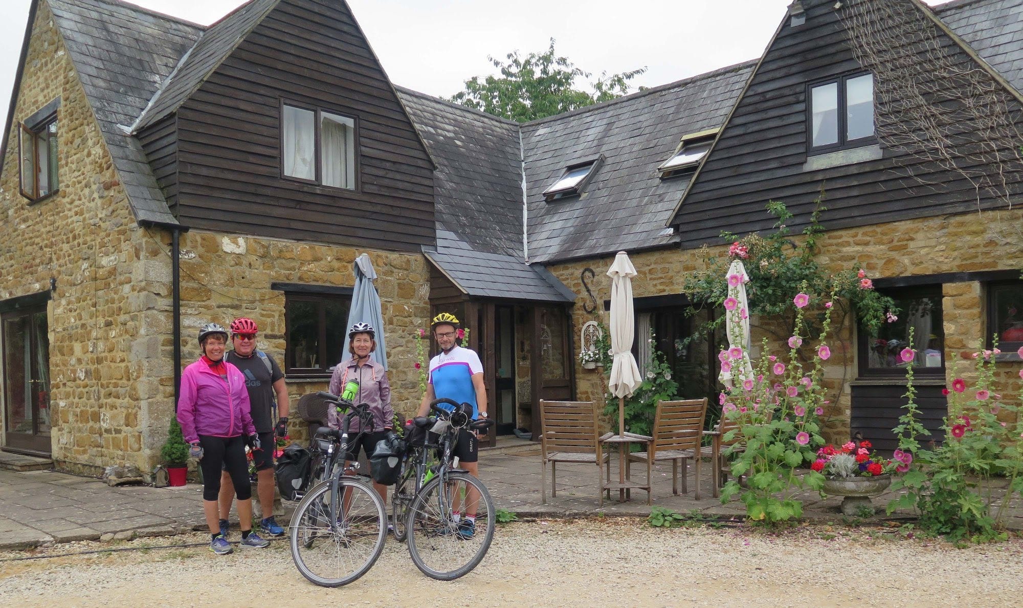 oxfordshire cotswolds bike holiday